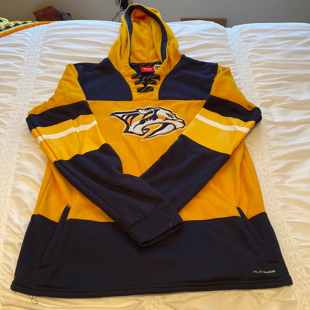 Reebok NHL face off collection Nashville Predators hoodie